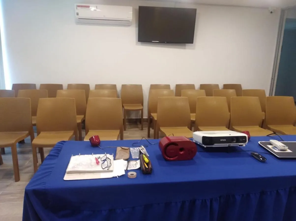 Hotel La Esperanza Ciudad Jardin Cali